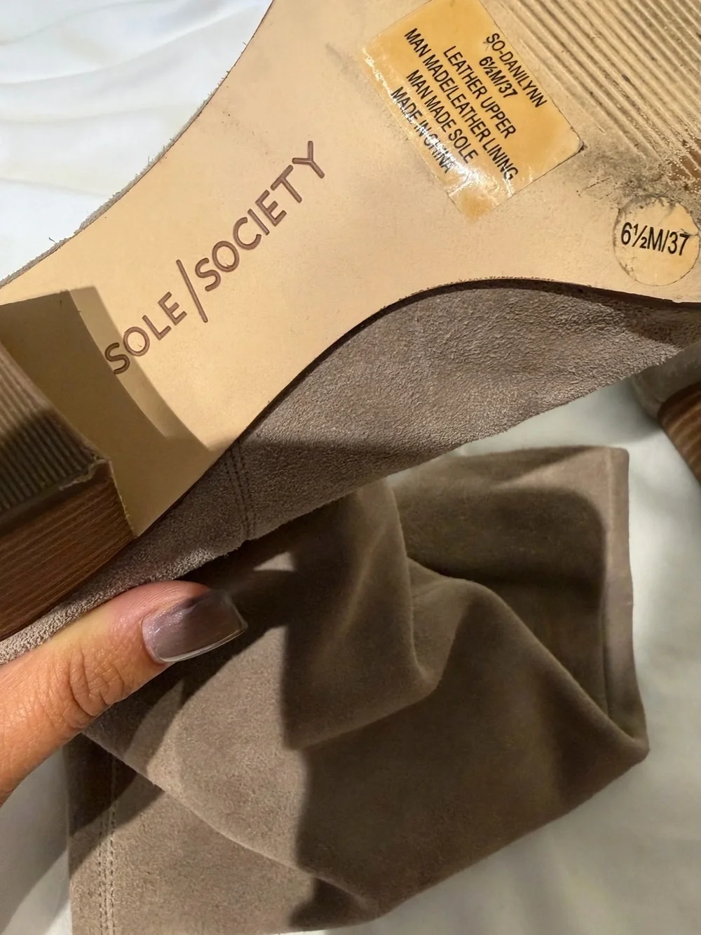 Chunky Heel Taupe/gray suede leather boots| size 6.5